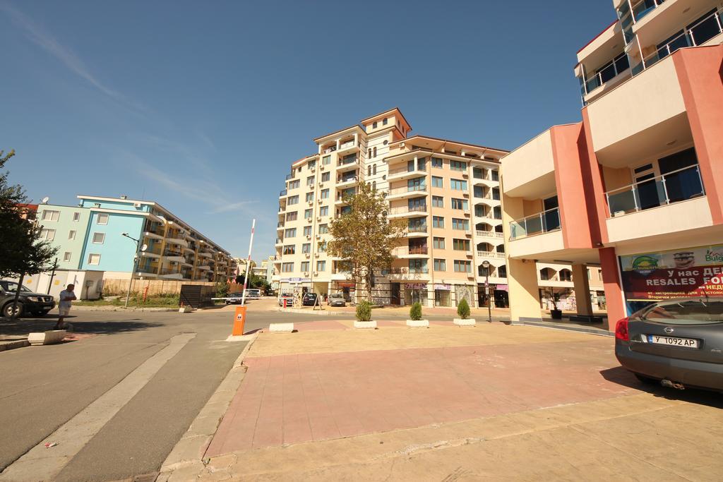 Menada Apartments In Slăntjev Brjag Exteriör bild